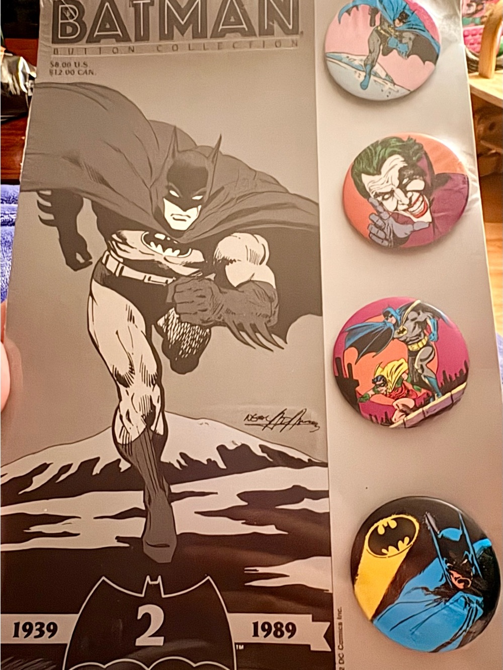 DC Comics Batman Black Gray White Buttons Pin Set